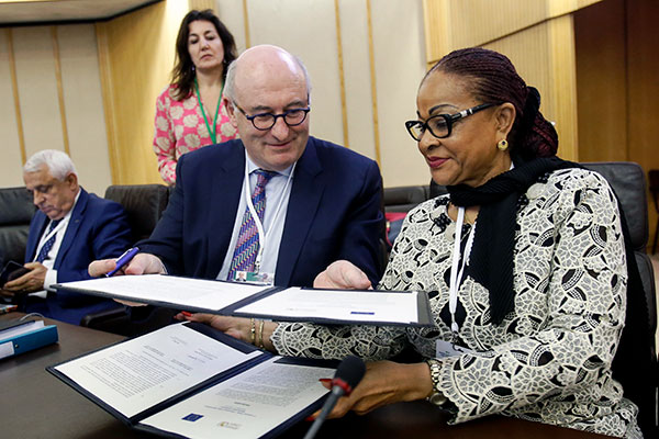 Signing of the political decleration and action agenda at the AU-EU Ministerial Conference on 21 June 2019