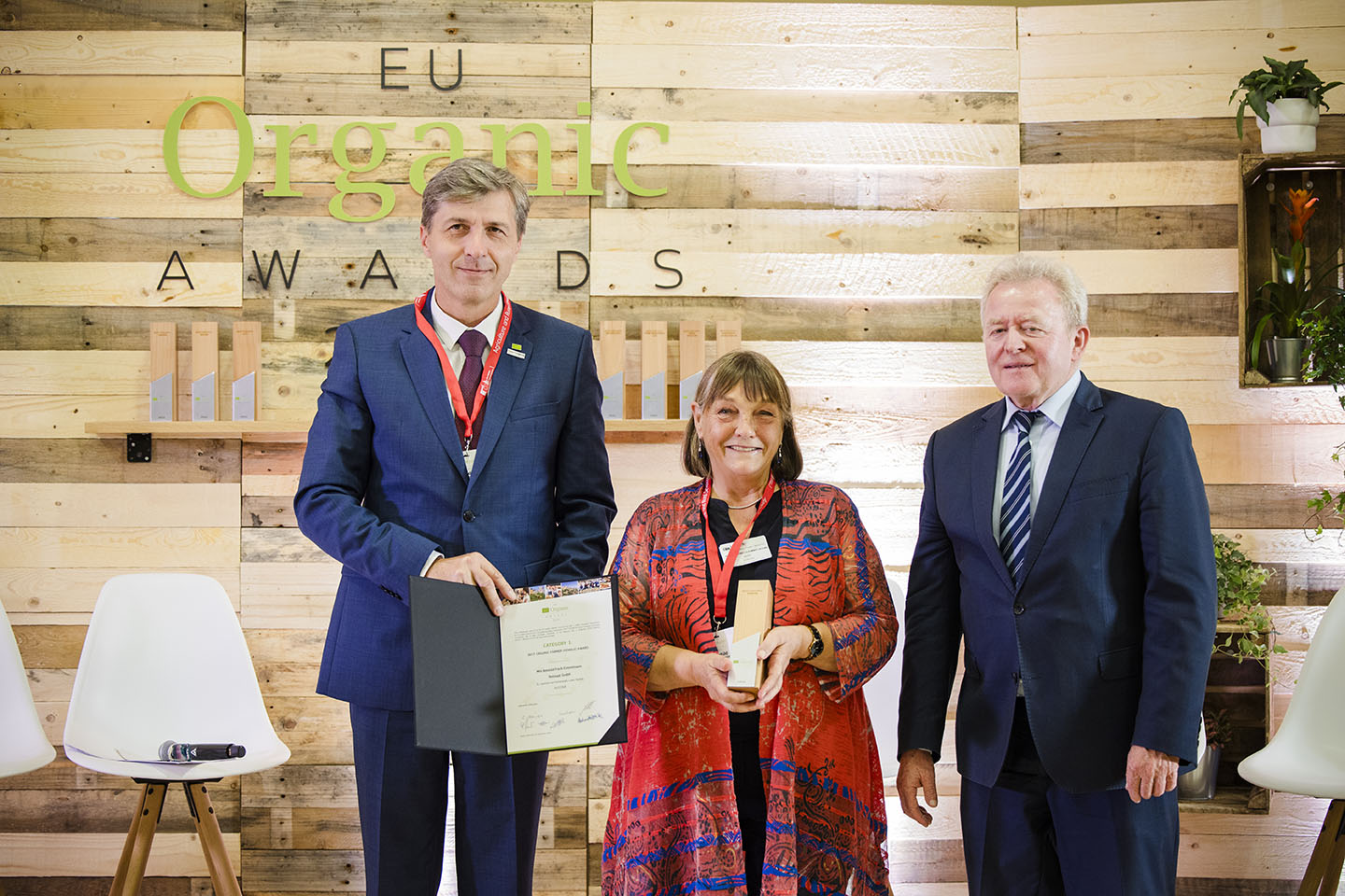 Mrs Reinhild Frech-Emmelmann, with Mr. Mladen Jakopovic and Commissioner Janusz Wojciechowski