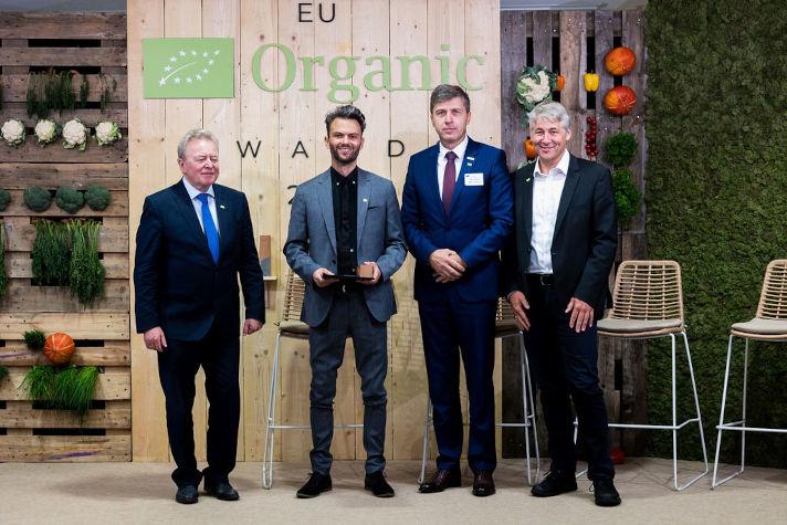 David Pejic with EU Commissioner for agriculture, Janusz Wojciechowski and two jury members