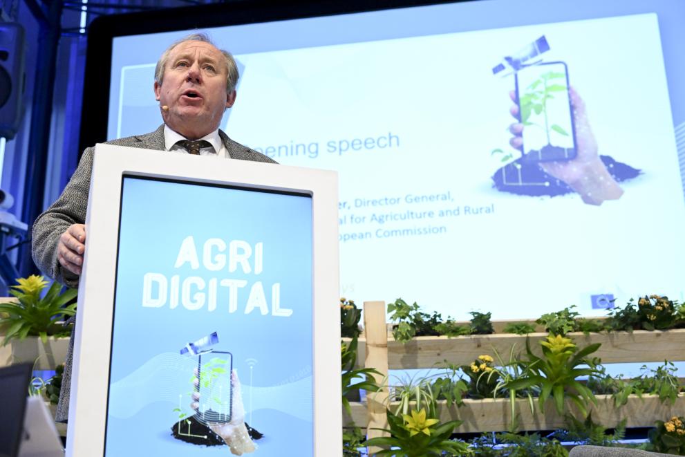 Wolfgang Burstcher speaking at Agri-Digital Conference
